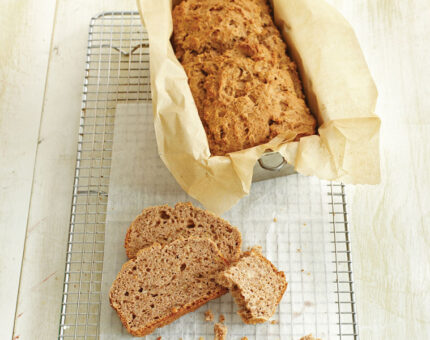 Pan integral de plátano con nueces