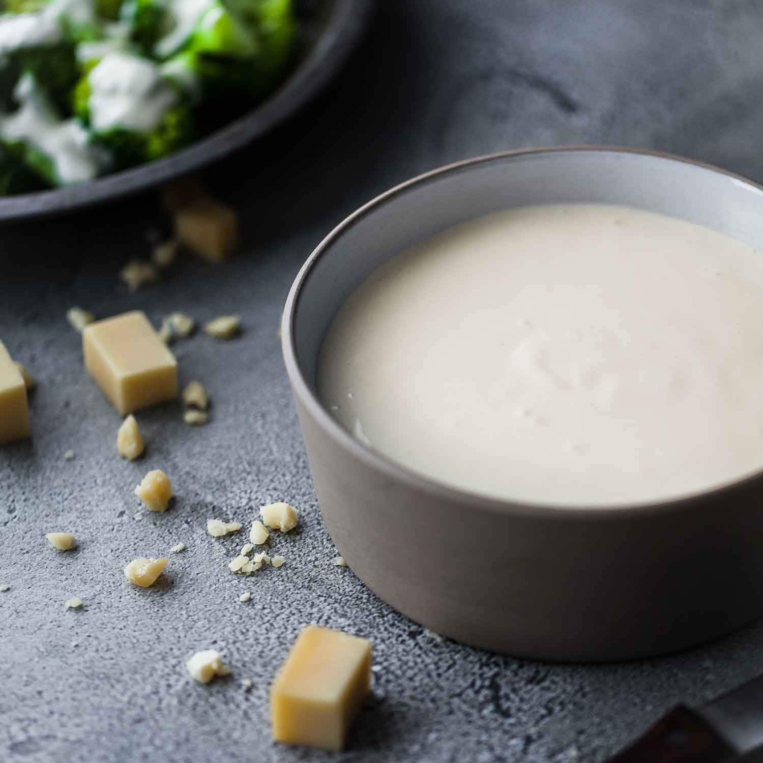 Receta de salsa de queso Gruyère para platos de pasta y verduras