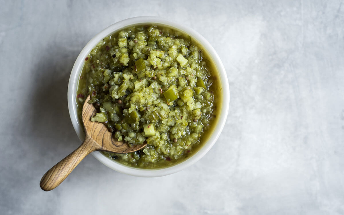 Receta de salsa casera y fácil de pepinillos en vinagre