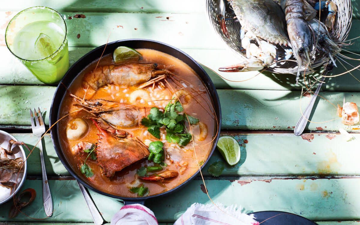 Chilpachole: sopa mexicana de cangrejo con bolitas de maíz - Menú de  Navidad Vitamix