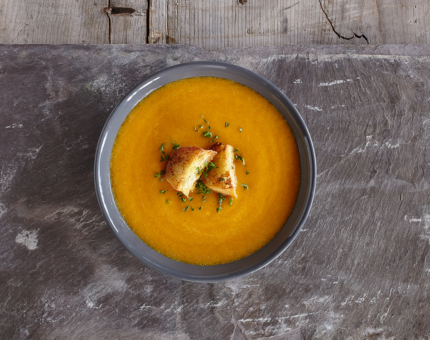 Sopa de zanahoria, jengibre y naranja