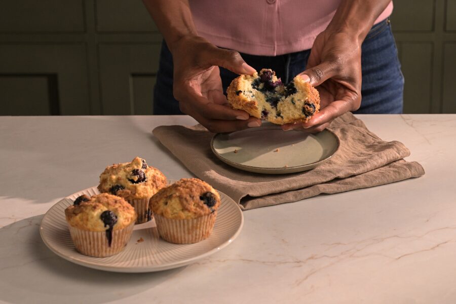 muffins de mirtilos prontos a saborear muffins de mirtilos prontos a saborear